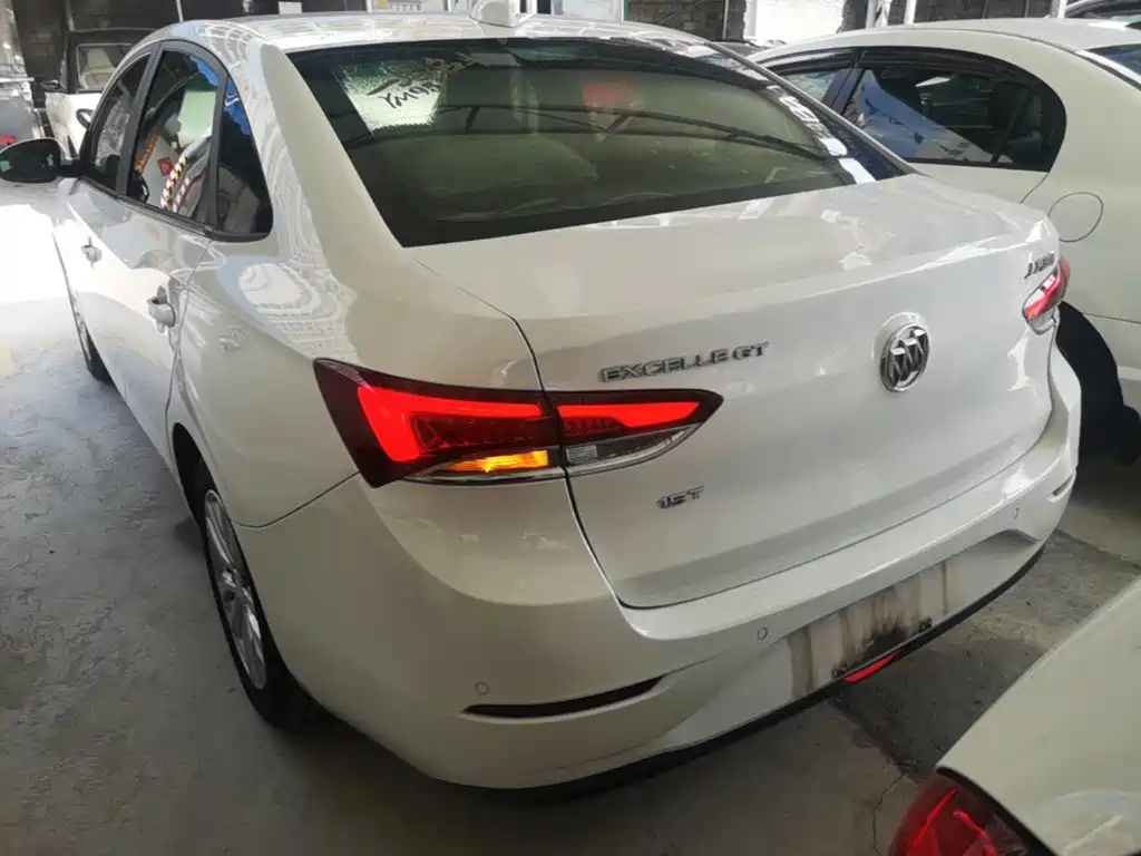Buick Excelle — миниатюра 6