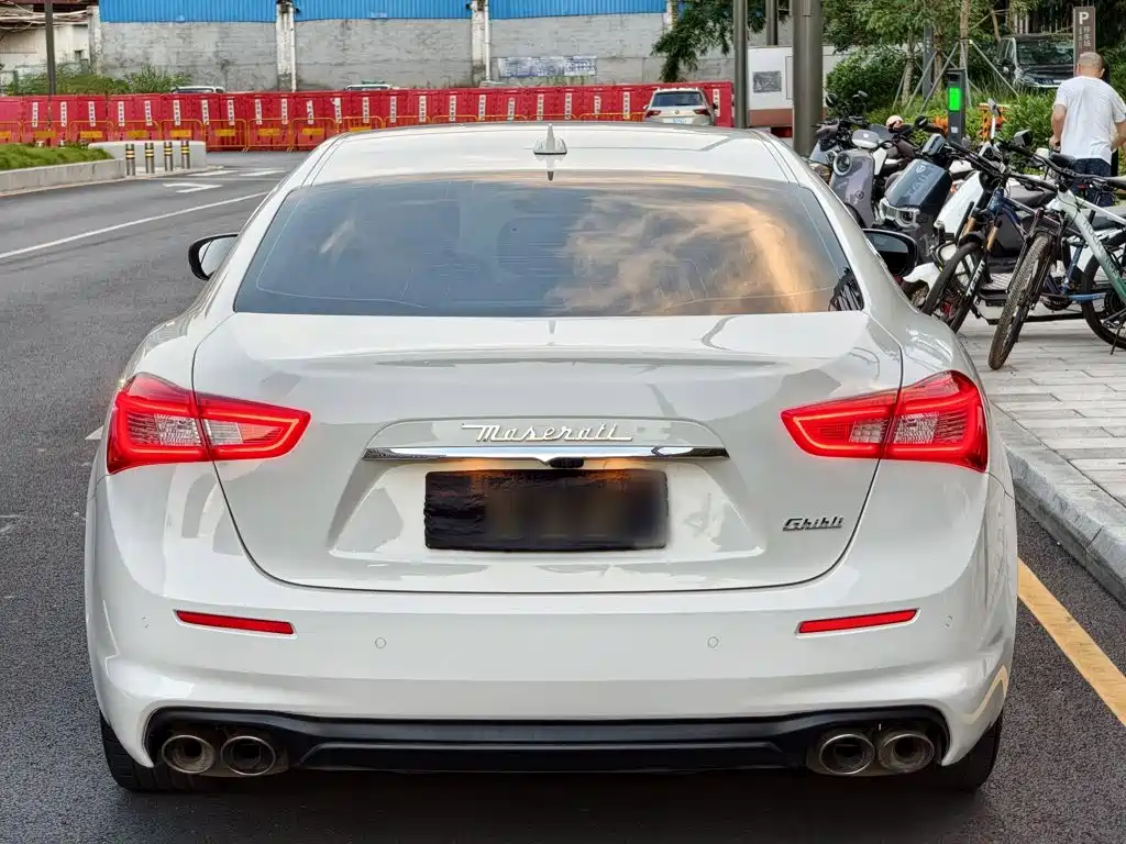 Maserati Ghibli — миниатюра 8