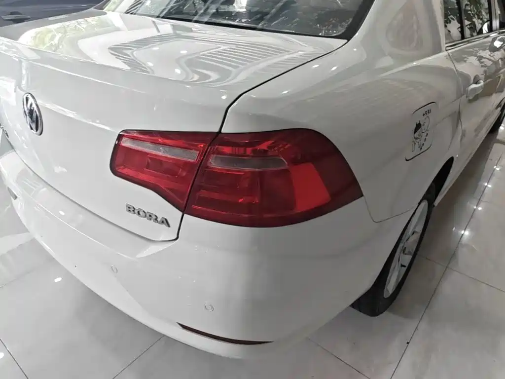Volkswagen Bora — миниатюра 8