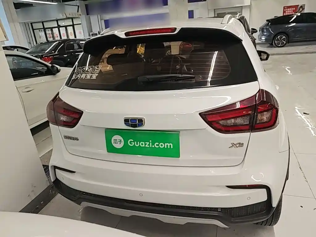 Geely Vision X3 — миниатюра 6