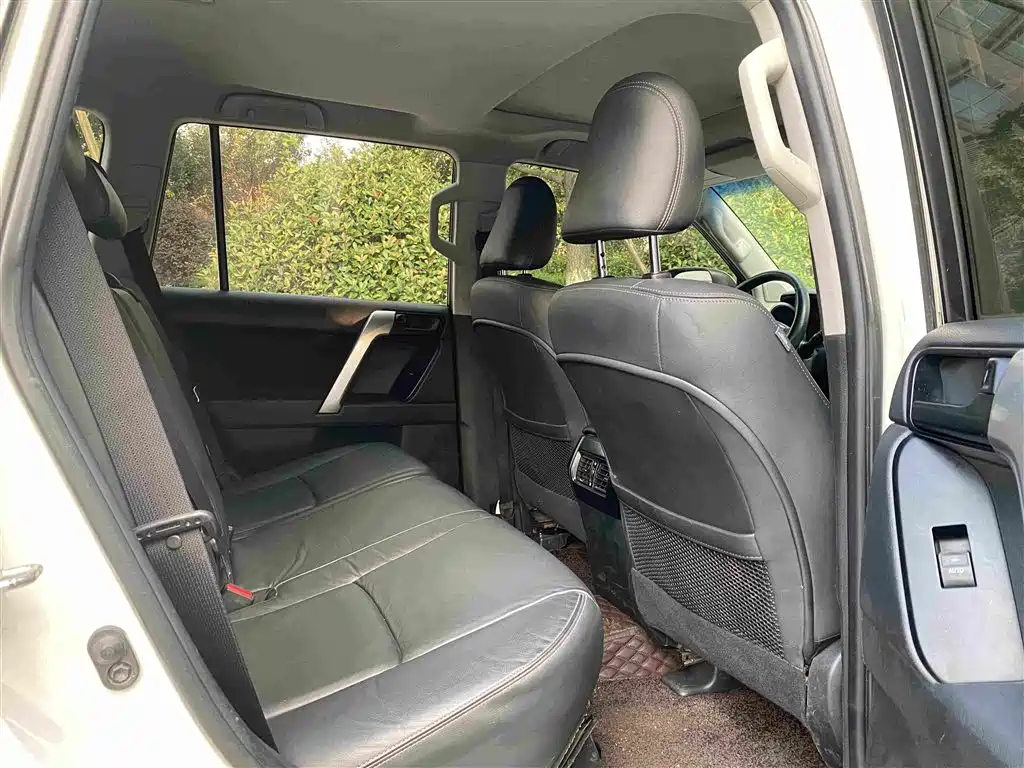 Toyota Prado — миниатюра 8