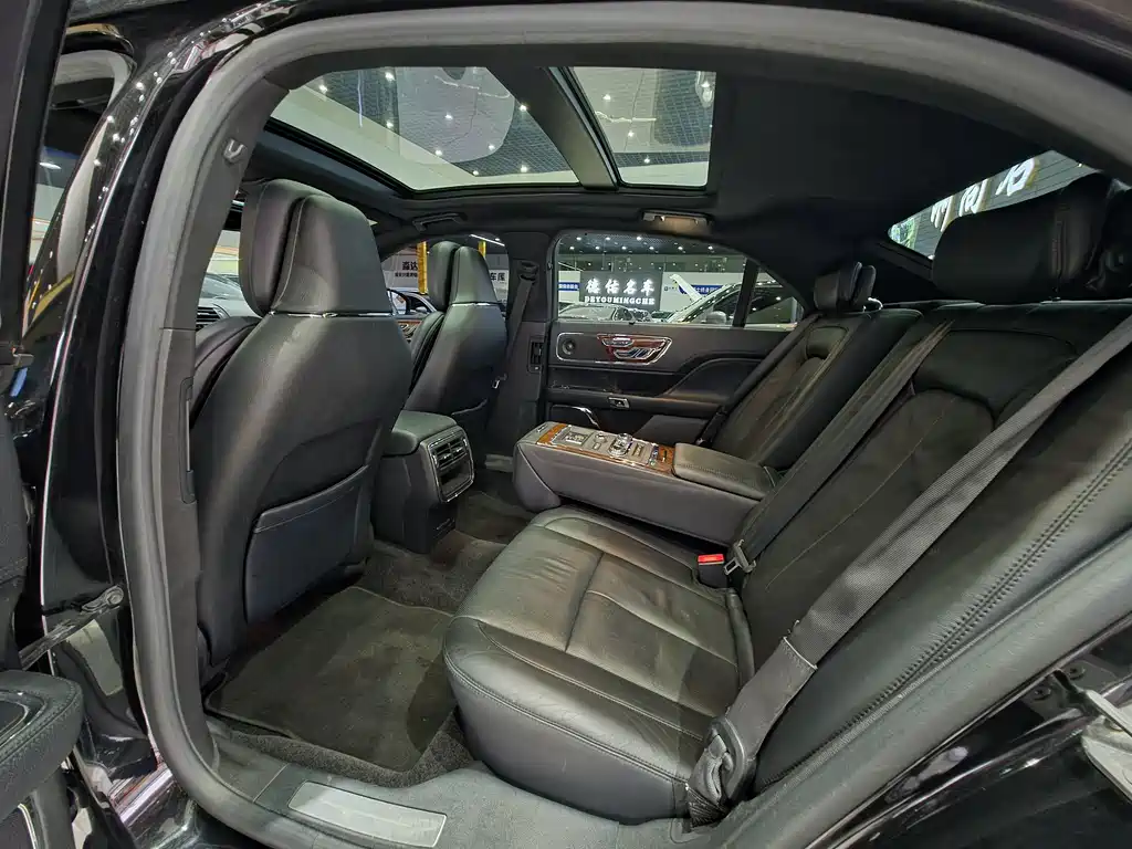 Lincoln Continental — миниатюра 11