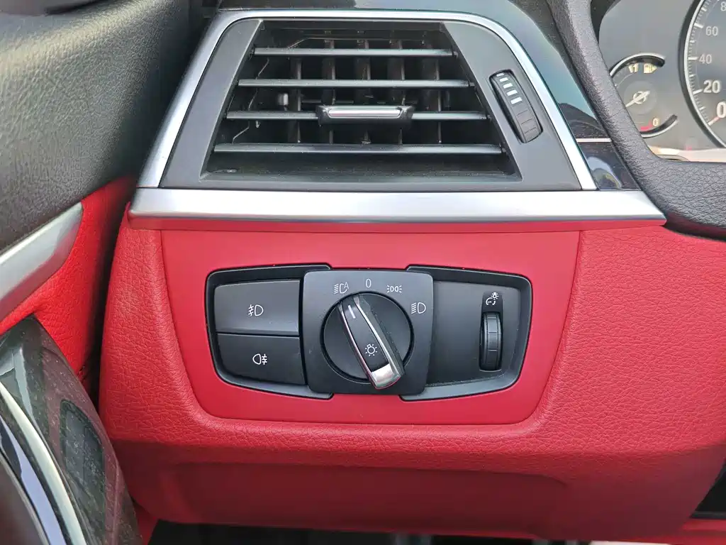 BMW 4 Series — миниатюра 13