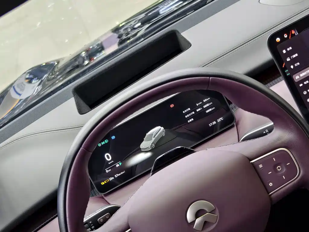 NIO ET5T — миниатюра 14