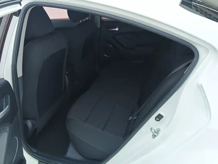 Kia K3 — миниатюра 11