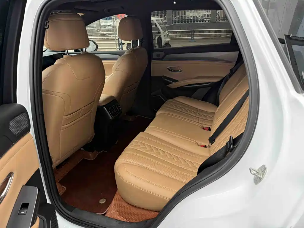 BYD L DM-i — миниатюра 7