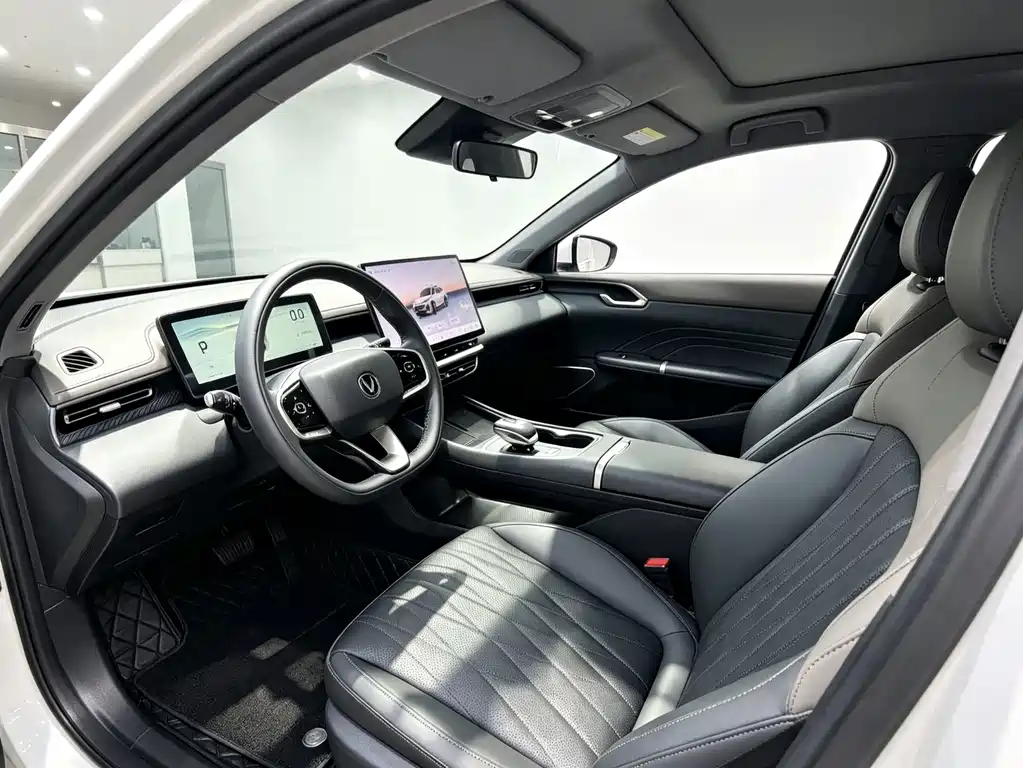 Changan Eado — миниатюра 4