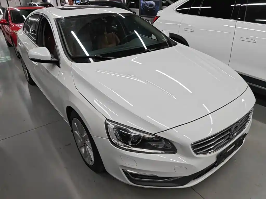 Volvo S60 — миниатюра 4