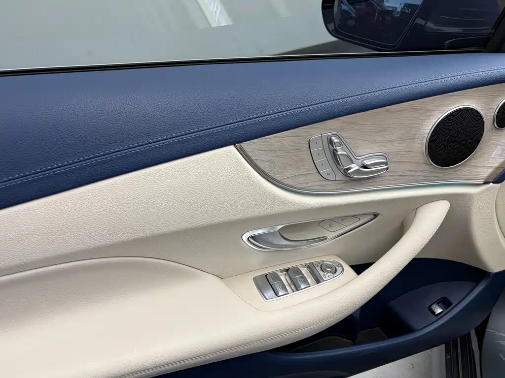 Mercedes-Benz E-Class (Import) — миниатюра 12
