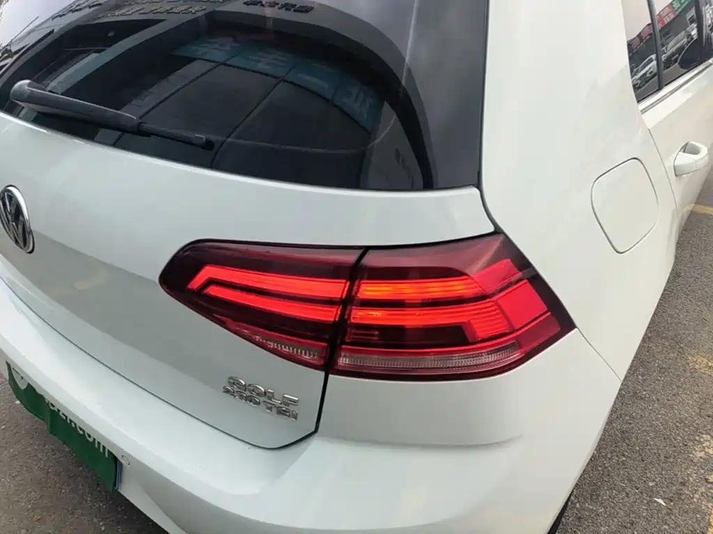 Volkswagen Golf — миниатюра 8