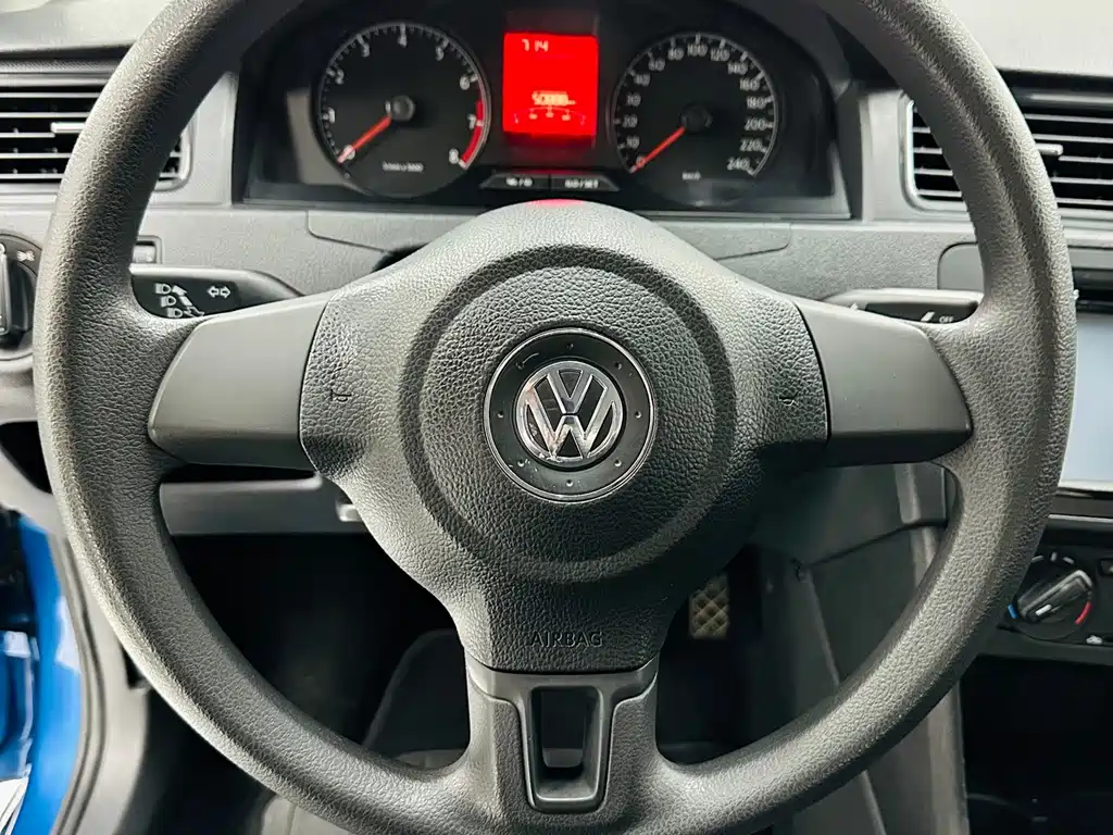 Volkswagen Santana — миниатюра 14
