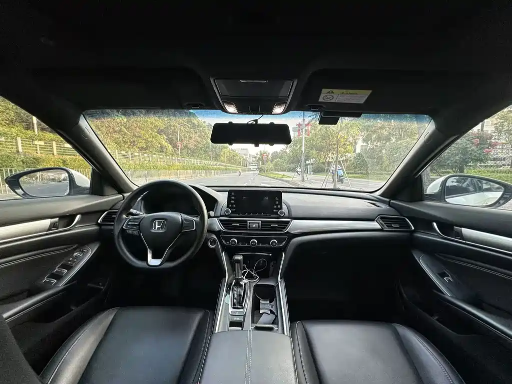 Honda Inspire — миниатюра 8