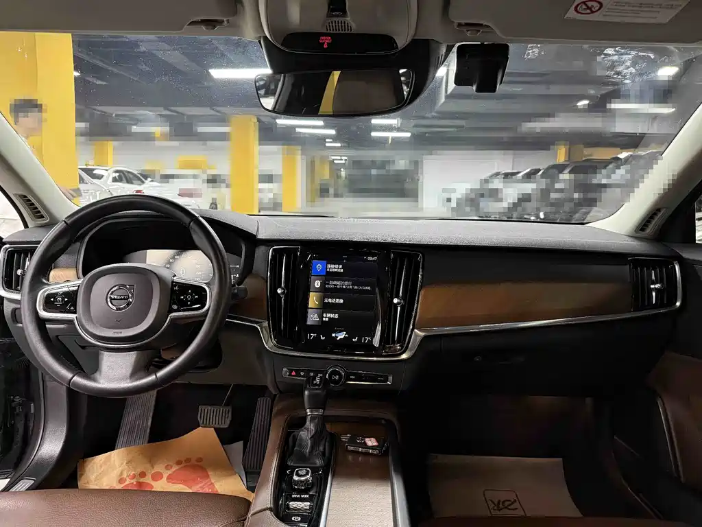 Volvo S90 — миниатюра 3