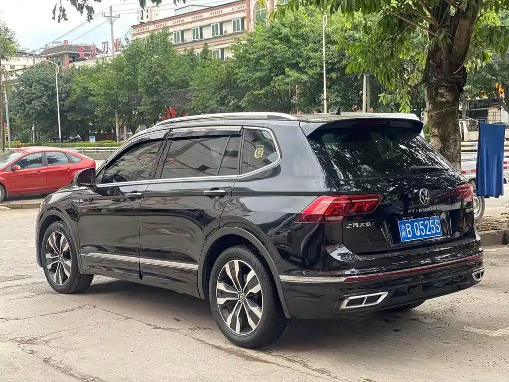 Volkswagen Tiguan L — миниатюра 6