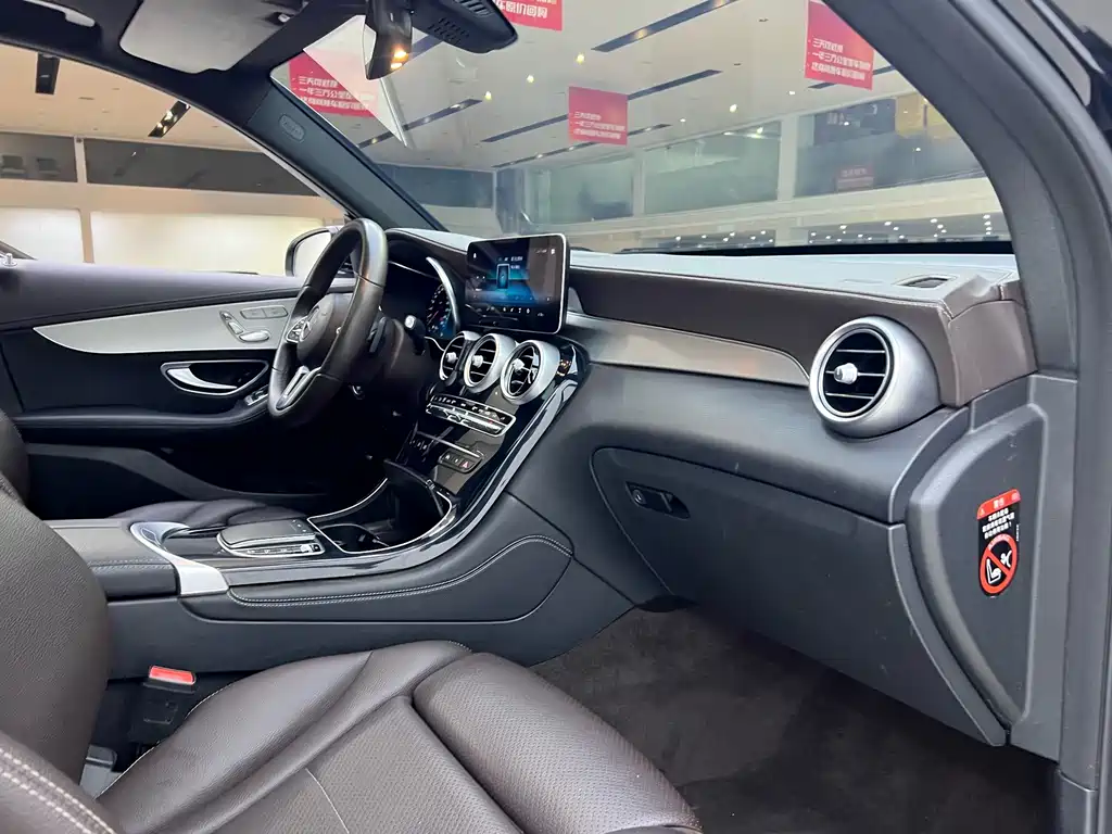 Mercedes-Benz GLC — миниатюра 23
