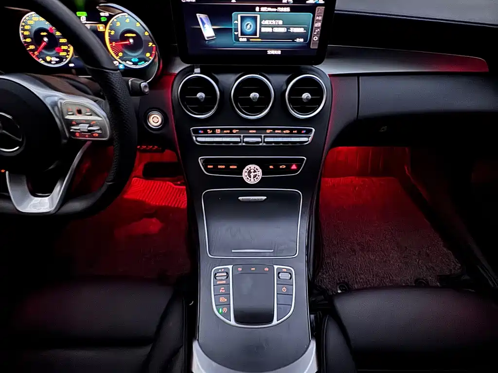 Mercedes-Benz C-Class — миниатюра 10
