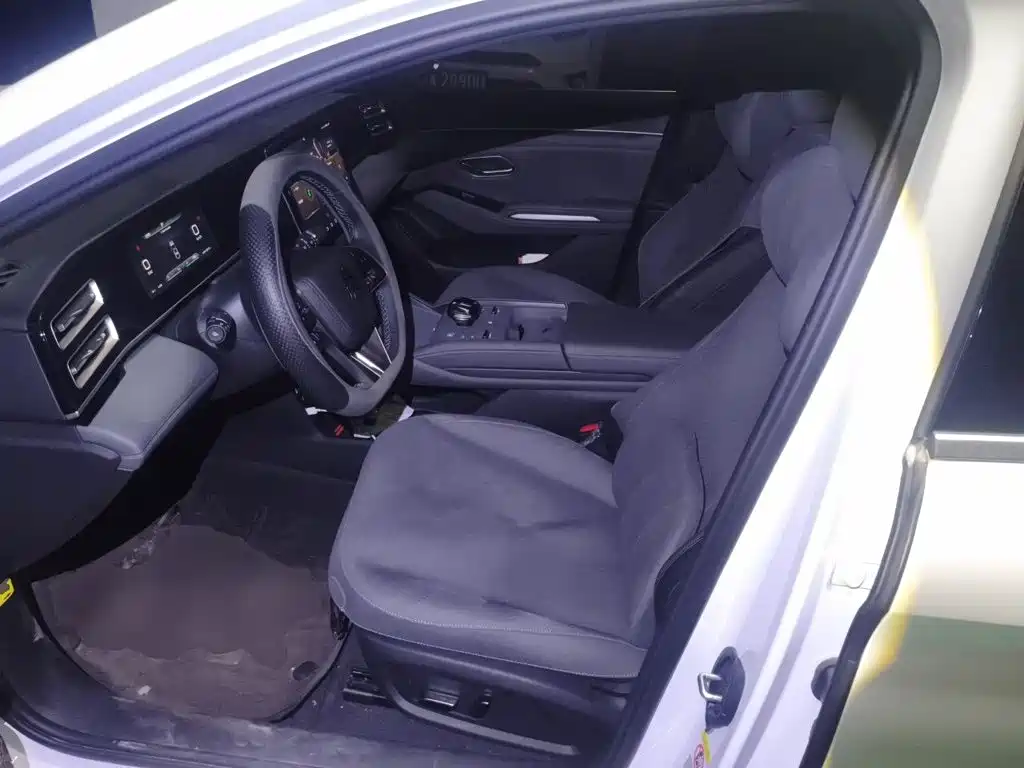BYD Qin L — миниатюра 16