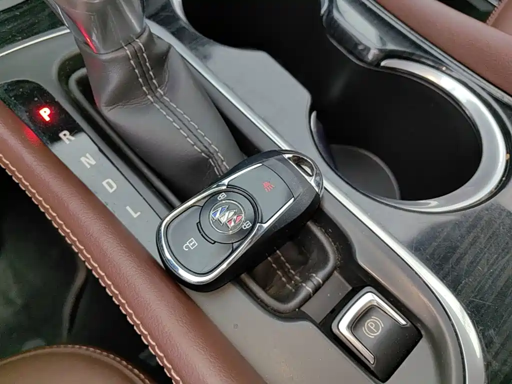 Buick Envision Plus — миниатюра 9