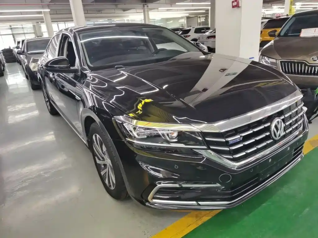 Volkswagen Passat PHEV — миниатюра 4