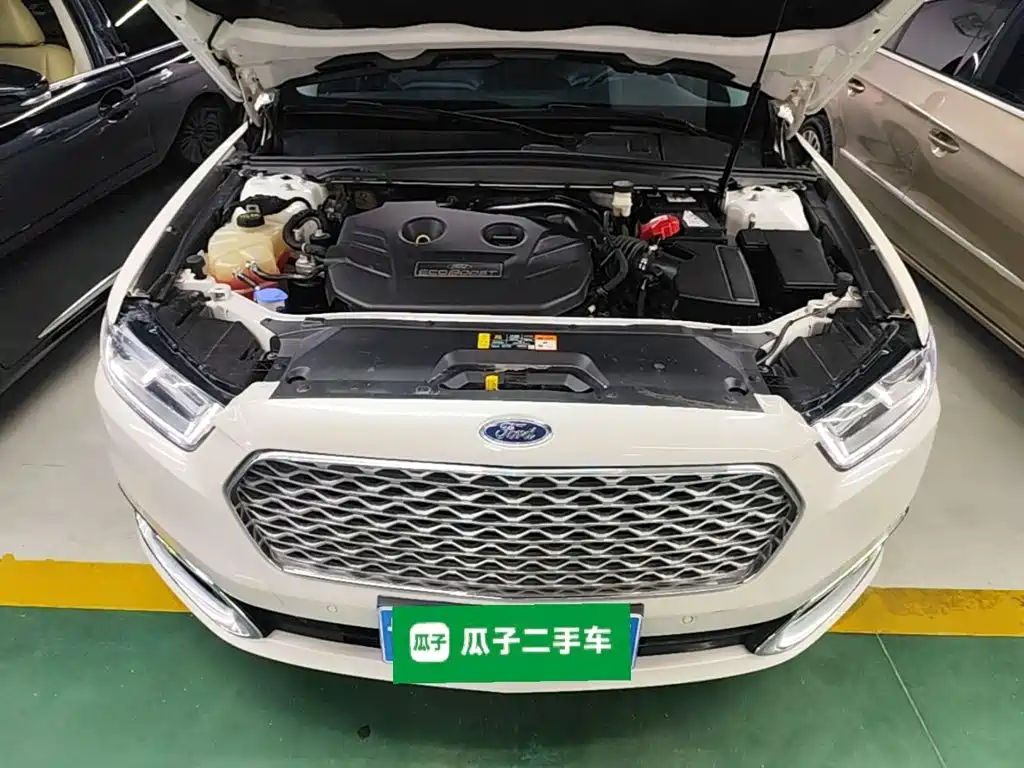 Ford Taurus — миниатюра 20