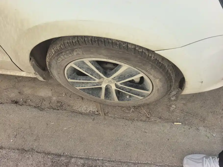 Volkswagen Polo — миниатюра 6