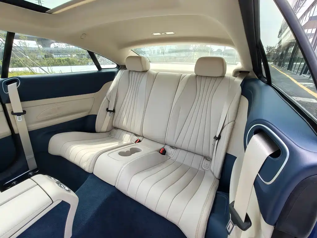Mercedes-Benz E-Class (Import) E 260 Coupe, фото 8