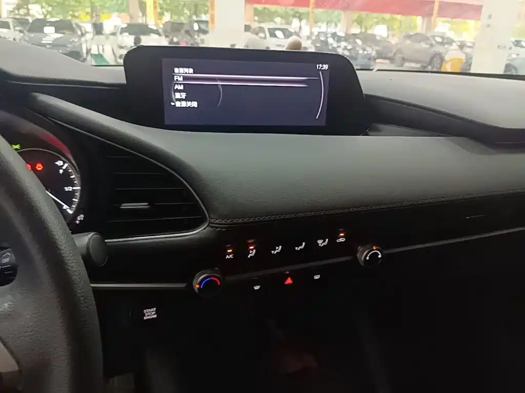 Mazda 3 Axela — миниатюра 13