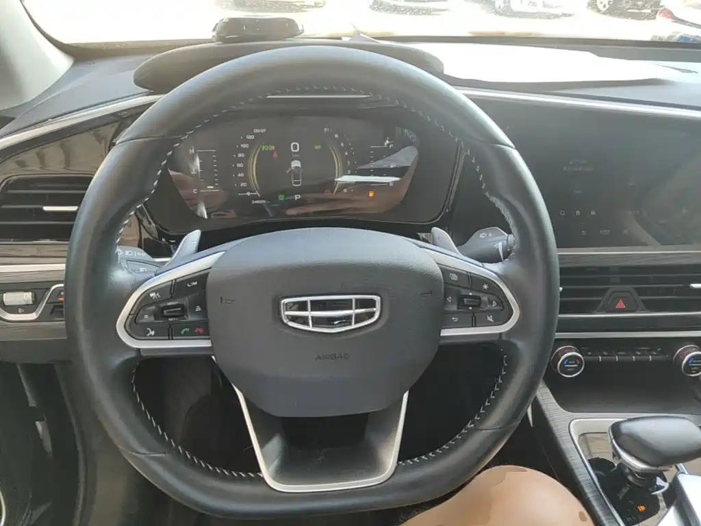 Geely Xingyue — миниатюра 11