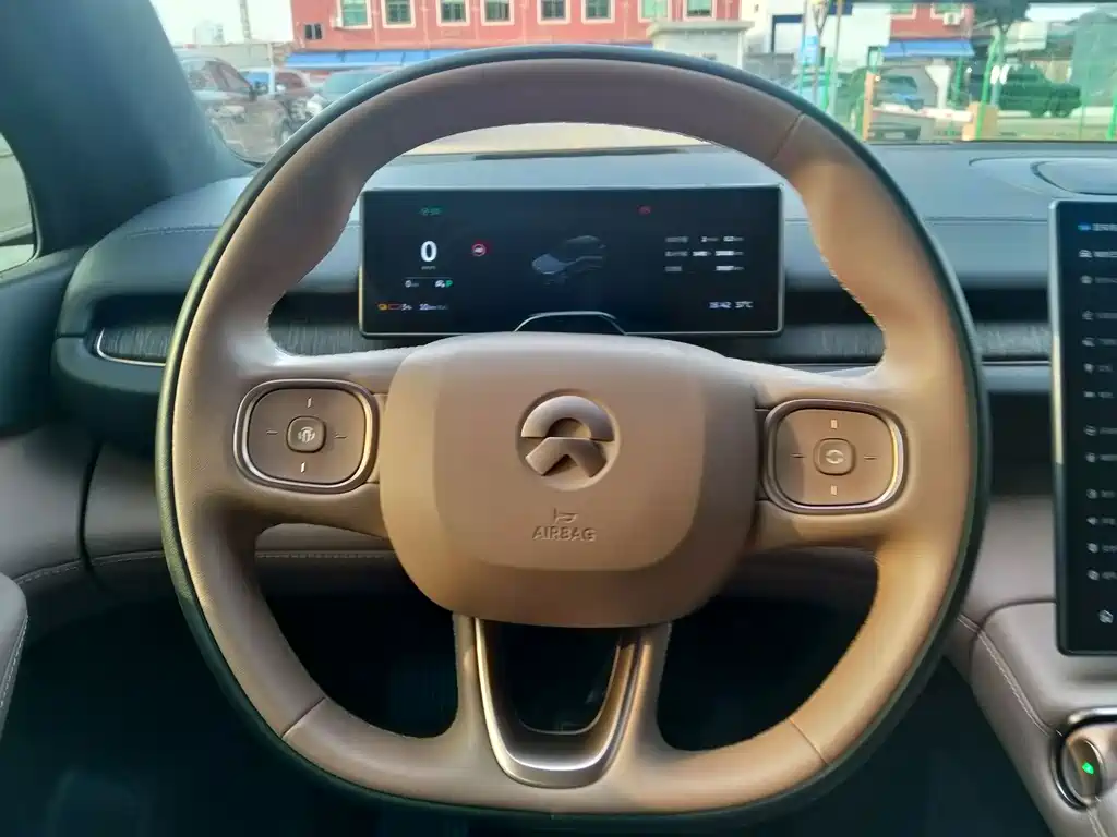 NIO ES6 — миниатюра 19