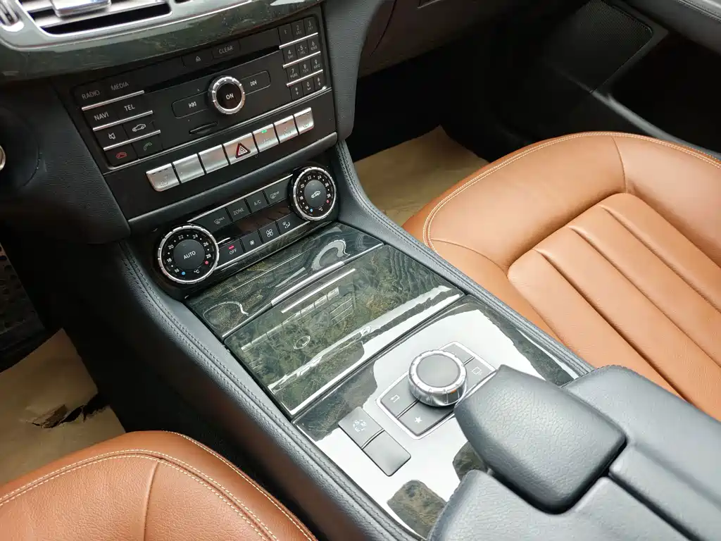 Mercedes-Benz CLS — миниатюра 20