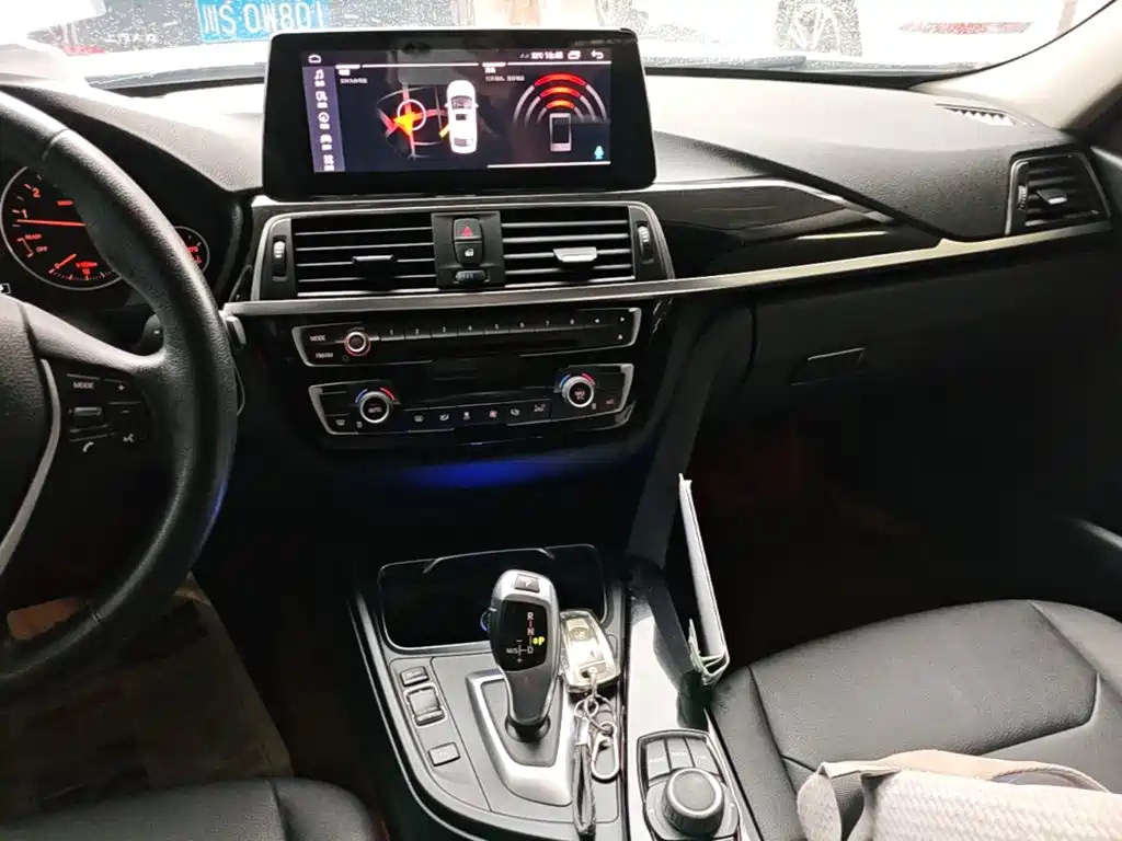 BMW 3 Series — миниатюра 13
