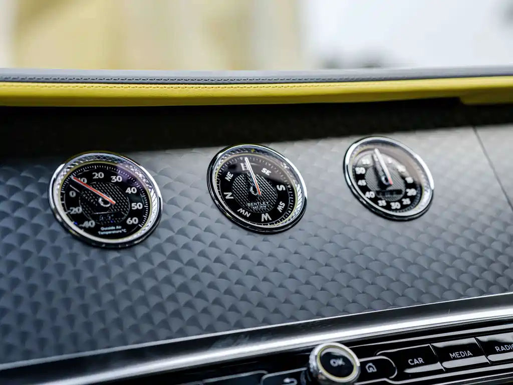 BENTLEY CONTINENTAL PLUG IN HYBRID