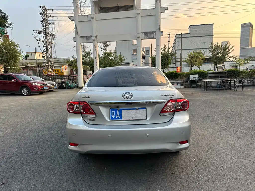 Toyota Corolla — миниатюра 5