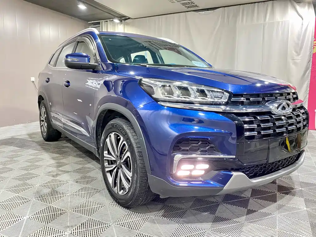 CHERY TIGGO 8