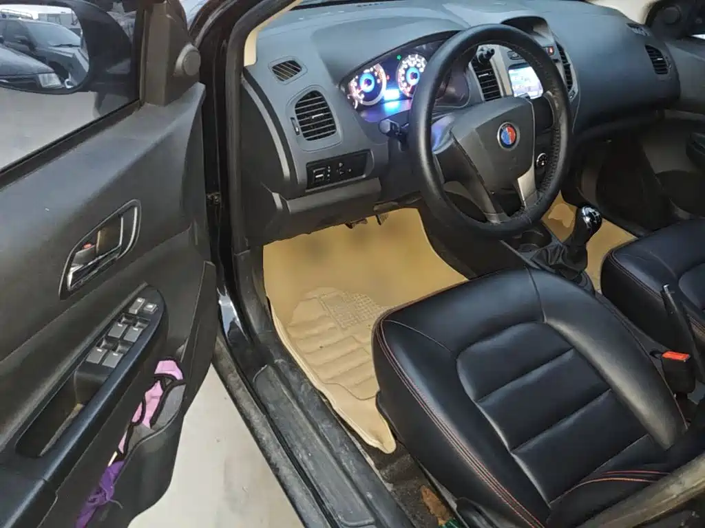 Geely King Kong — миниатюра 16
