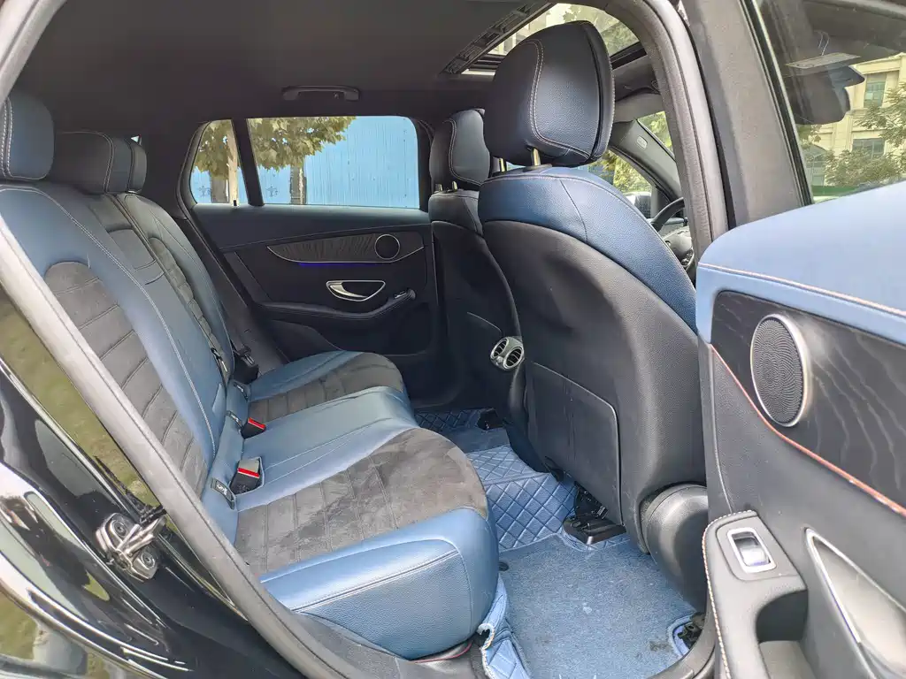 Mercedes-Benz EQC — миниатюра 14