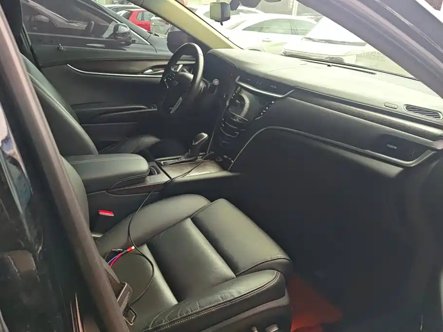 Cadillac XTS — миниатюра 8