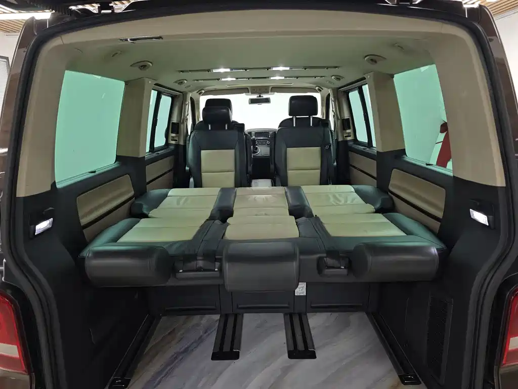 Volkswagen Multivan — миниатюра 29