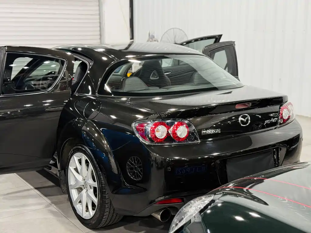 Mazda RX-8 — миниатюра 9