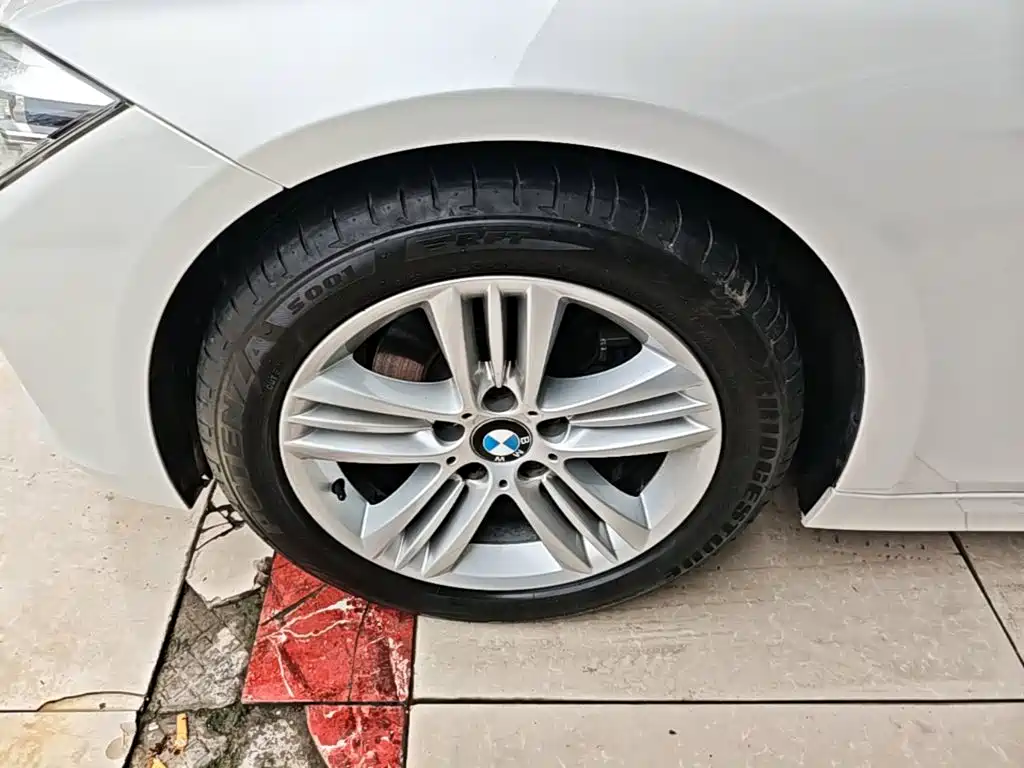 BMW 3 Series — миниатюра 23
