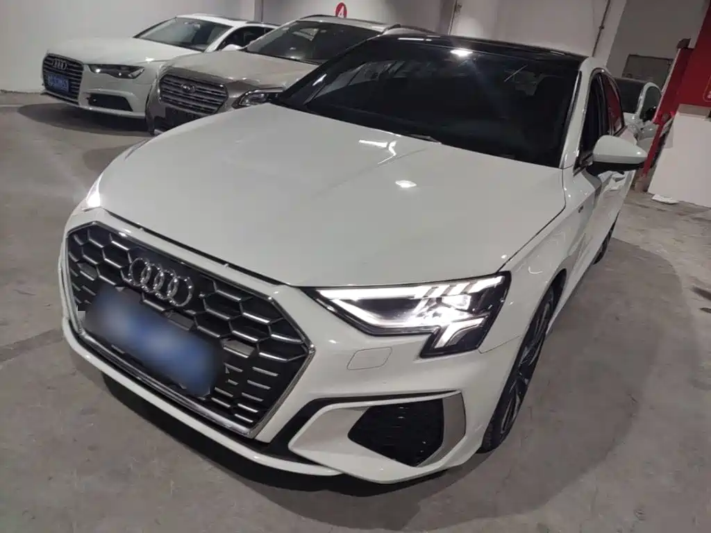 奥迪A3 2024款 A3L Limousine 35 TFSI 时尚运动型 2024