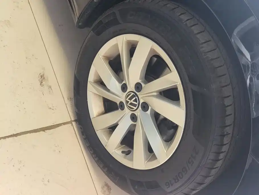 Volkswagen Passat — миниатюра 5