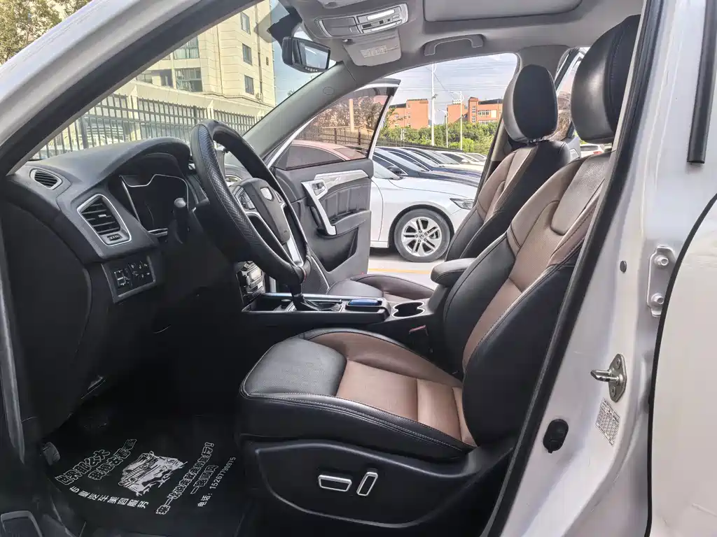 Geely Vision X6 — миниатюра 9