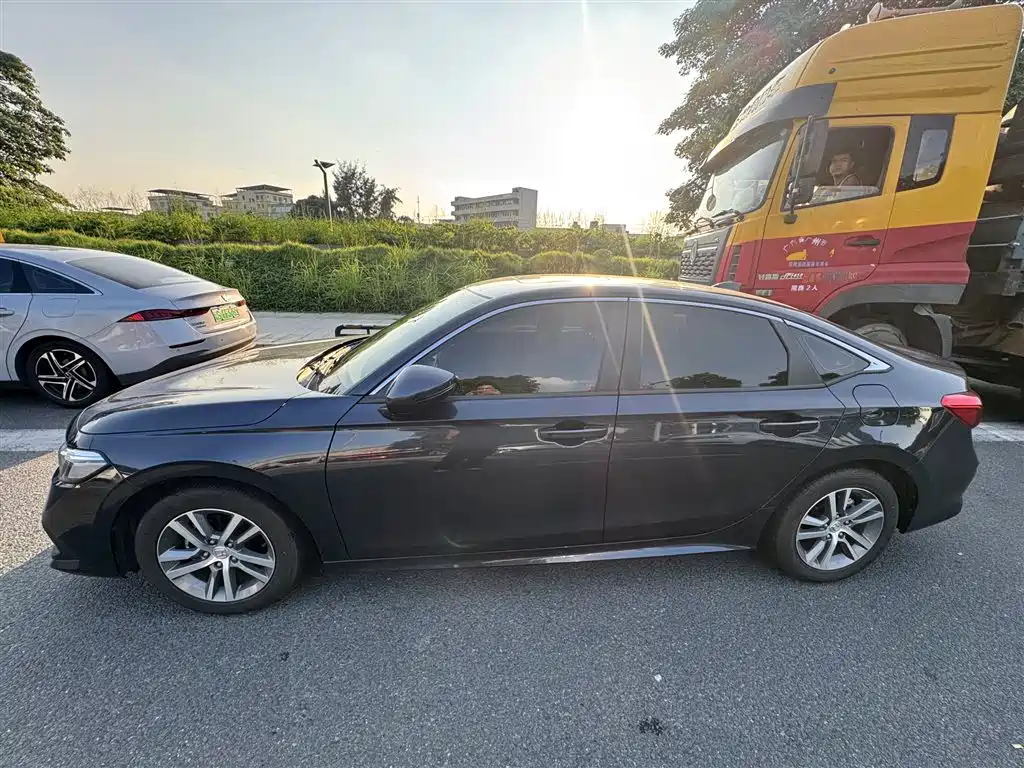 Honda Civic — миниатюра 3