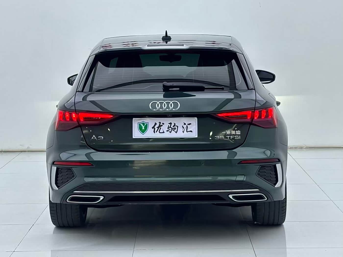 Audi A3 1.4 л 2023 г. Зелёный, пробег 36000 км