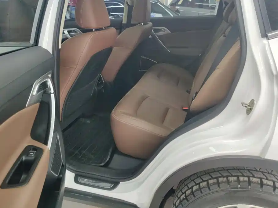 Geely Boyue — миниатюра 11