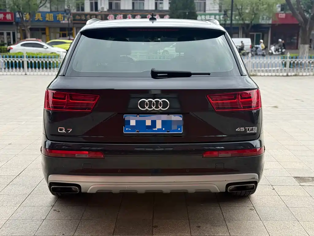 Audi Q7 — миниатюра 8