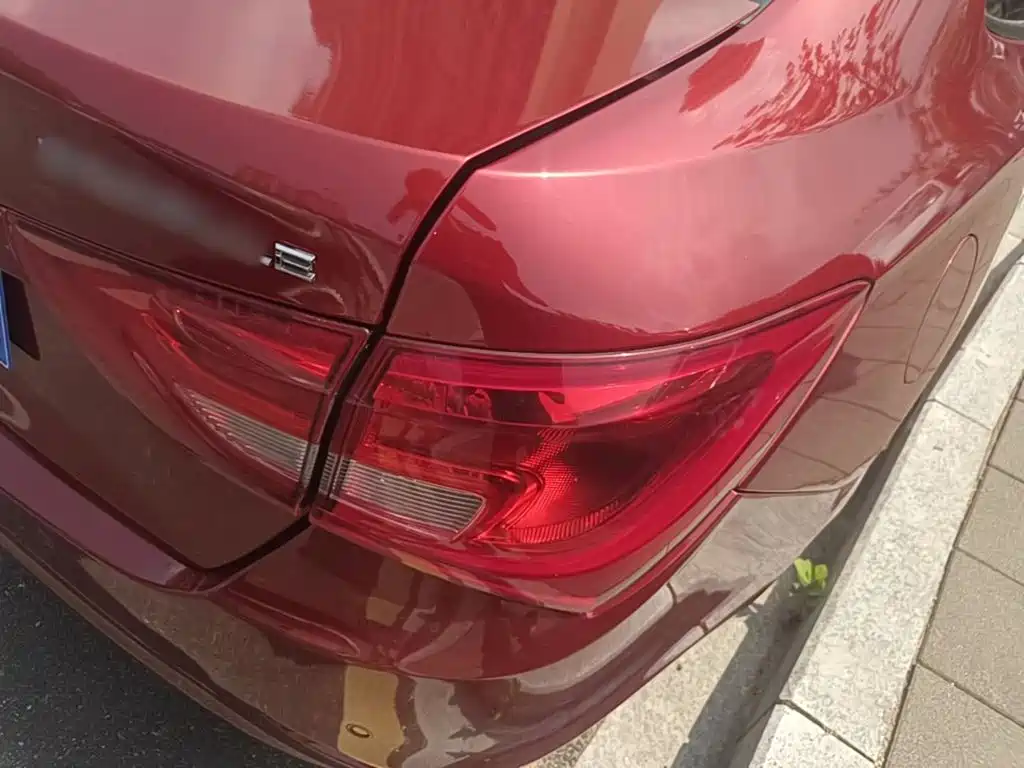 Buick Excelle — миниатюра 8