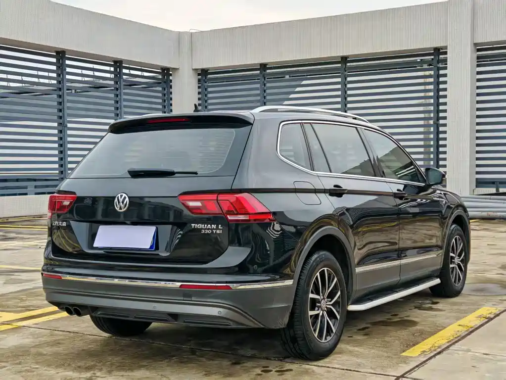 Volkswagen Tiguan L — миниатюра 10