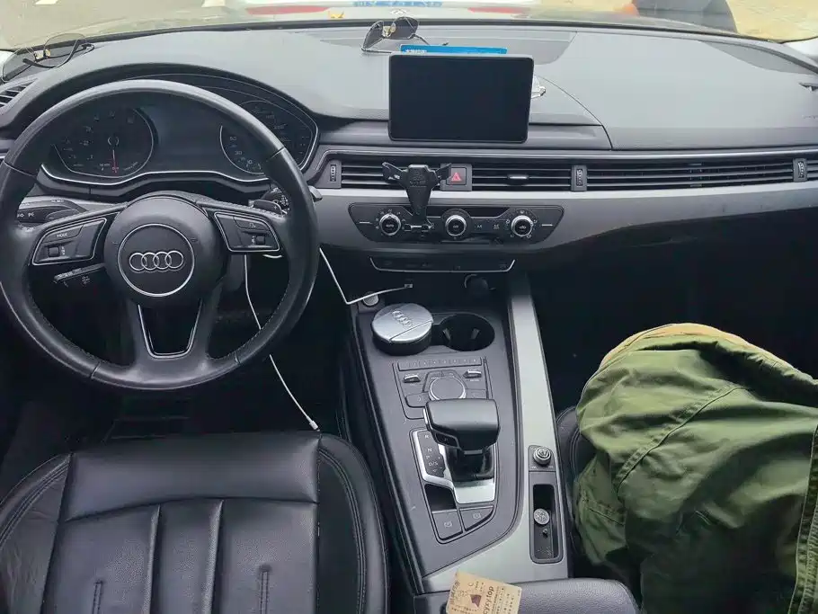 Audi A4L — миниатюра 12